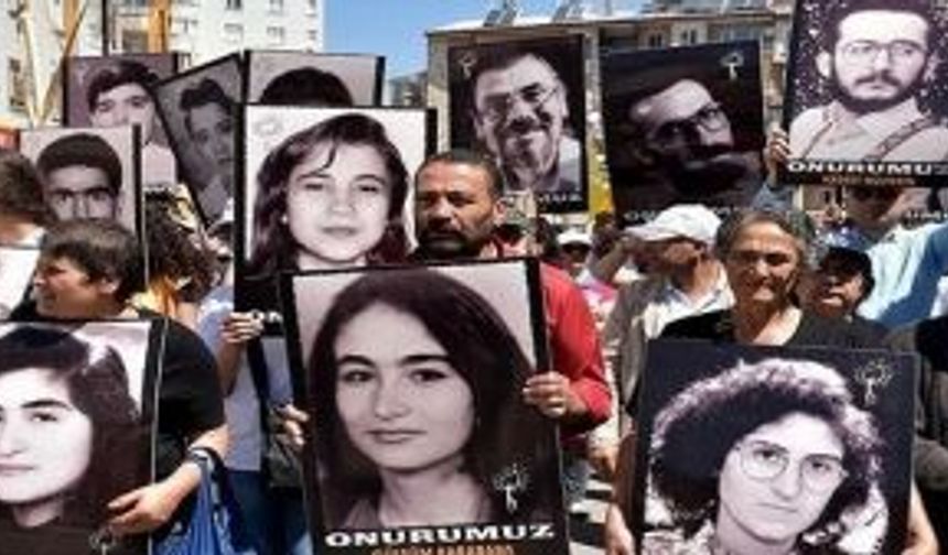 SIVAS 93 / Belgesel Oyun / Yöneten: Genco ERKAL
