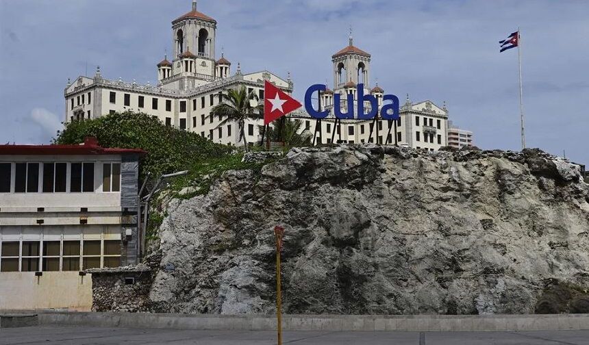 ABD'den Küba'ya yeni yaptırım dalgası: Turizm Bakanlığı da hedefte